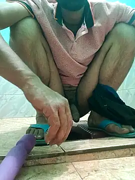 Snapshot of Sharmasamba chatting on May 13, 2026, 5:21 pm Sharmasamba online show from May 13, 2026, 5:21 pm