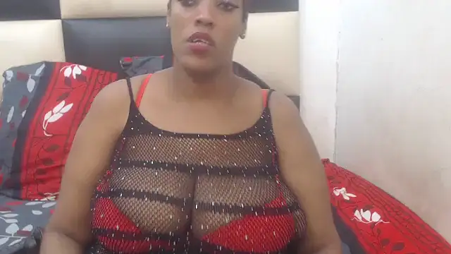 Snapshot of ThickandTallXX chatting on May 8, 2026, 9:58 am ThickandTallXX online show from May 8, 2026, 9:58 am