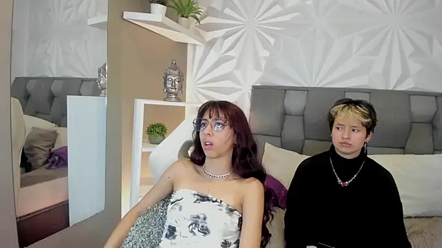 Snapshot of suggar_angel chatting on March 4, 2026, 12:22 pm suggar angel online show from March 4, 2026, 12:22 pm