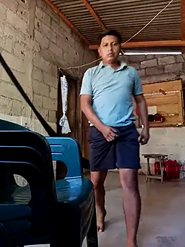 elburrotio online show from April 3, 2026, 5:55 pm