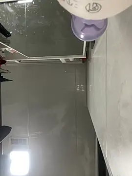 Youyou 12 online show from April 5, 2026, 11:02 pm