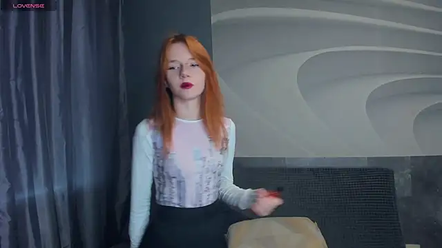 Snapshot of TarynPalek chatting on July 11, 2026, 7:55 am TarynPalek online show from July 11, 2026, 7:55 am