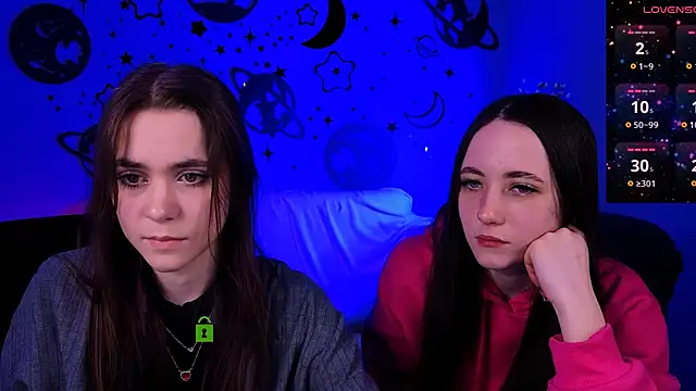 laurenmurrr online show from April 11, 2026, 1:04 pm