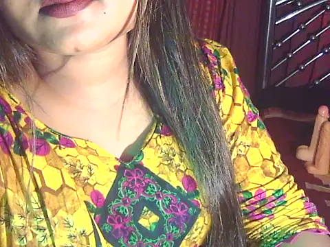 Snapshot of Nusrat_Faria chatting on May 10, 2026, 6:13 pm Nusrat Faria online show from May 10, 2026, 6:13 pm