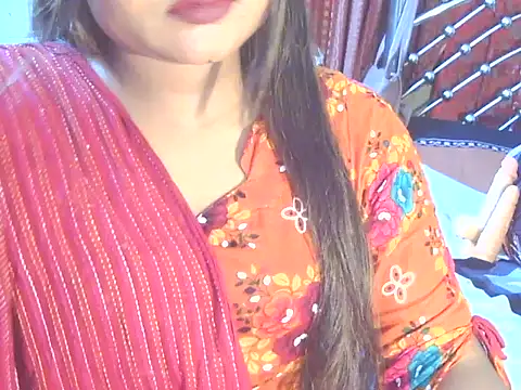 Snapshot of Nusrat_Faria chatting on May 14, 2026, 7:31 pm Nusrat Faria online show from May 14, 2026, 7:31 pm