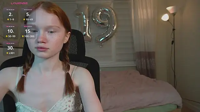 Snapshot of Nellie_baby chatting on June 27, 2026, 6:02 pm Nellie baby online show from June 27, 2026, 6:02 pm