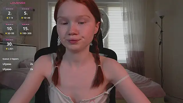 Snapshot of Nellie_baby chatting on June 29, 2026, 11:10 am Nellie baby online show from June 29, 2026, 11:10 am