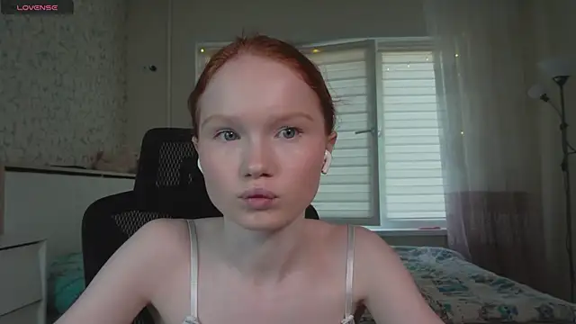 Snapshot of Nellie_baby chatting on July 24, 2026, 11:52 am Nellie baby online show from July 24, 2026, 11:52 am
