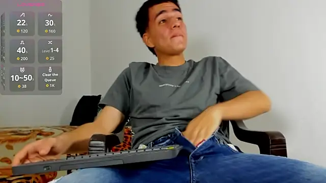 david hot08 online show from February 24, 2026, 6:44 am