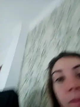 Snapshot of laparejaideal08 chatting on March 4, 2026, 11:27 am laparejaideal08 online show from March 4, 2026, 11:27 am