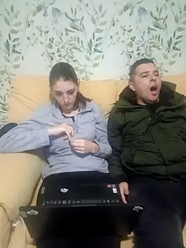 laparejaideal08 online show from March 15, 2026, 7:20 pm