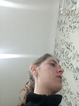 laparejaideal08 online show from April 1, 2026, 9:56 pm