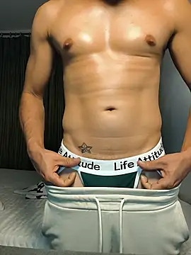 logan-31 online show from April 3, 2026, 5:16 am