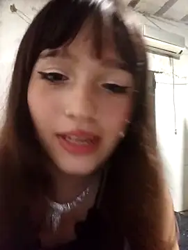 dieciochoyundia online show from March 16, 2026, 3:23 am