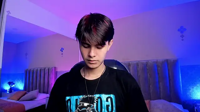 Derek Sinn online show from April 21, 2026, 2:51 am