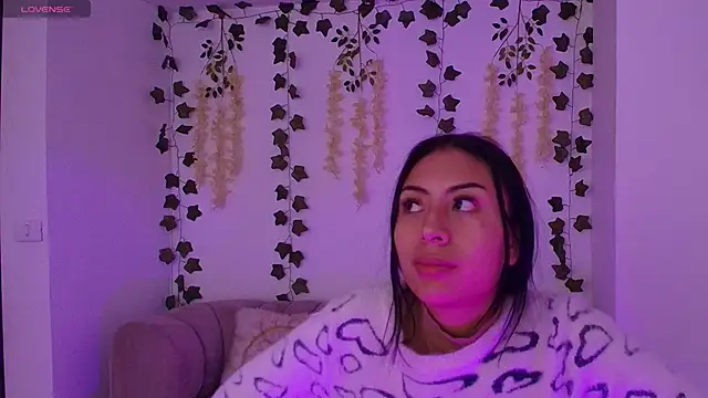 Stephanie Fontaine online show from March 11, 2026, 1:17 pm