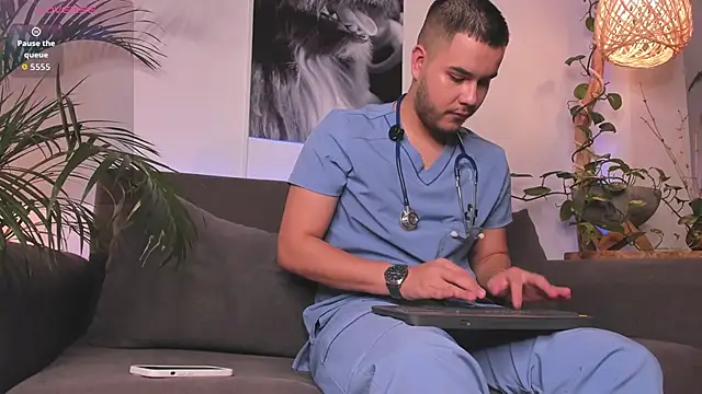 Snapshot of Sebastian_Foxxx chatting on March 4, 2026, 12:05 am Sebastian Foxxx online show from March 4, 2026, 12:05 am