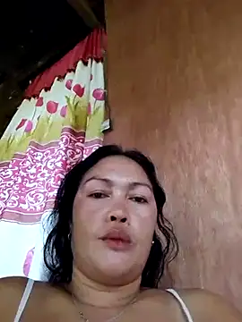 Snapshot of sexymom_siovie chatting on June 23, 2026, 6:33 am sexymom siovie online show from June 23, 2026, 6:33 am