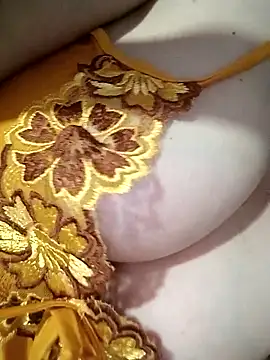 Hana-lovee online show from February 2, 2026, 8:46 am