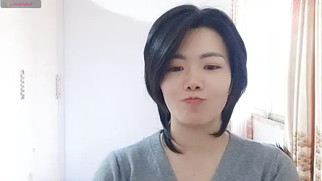 Nikishine online show from May 1, 2026, 10:42 am