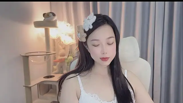Snapshot of Yumi_yuni chatting on May 11, 2026, 2:45 pm Yumi yuni online show from May 11, 2026, 2:45 pm