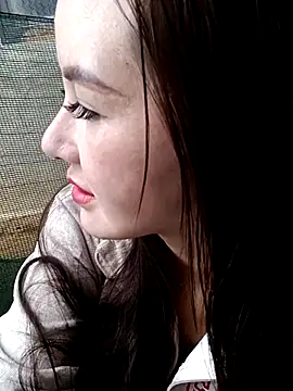 Snapshot of sa-sakura chatting on February 5, 2026, 12:37 am sa-sakura online show from February 5, 2026, 12:37 am