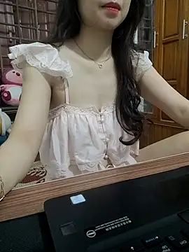 Snapshot of NinaKey chatting on April 25, 2026, 4:48 pm NinaKey online show from April 25, 2026, 4:48 pm