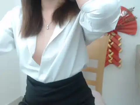 Rose Thorny2k online show from February 25, 2026, 5:50 am