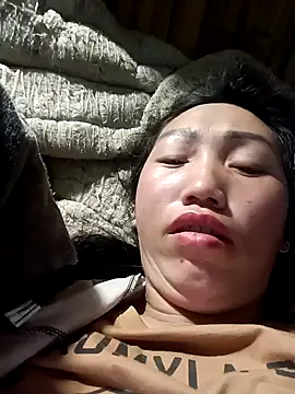 Snapshot of hot-luna- chatting on February 15, 2026, 10:17 pm hot-luna- online show from February 15, 2026, 10:17 pm