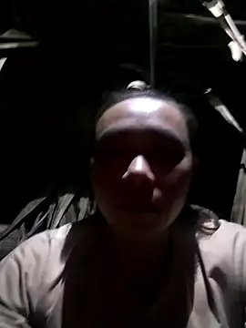 Snapshot of Bella-222 chatting on February 4, 2026, 12:22 pm Bella-222 online show from February 4, 2026, 12:22 pm