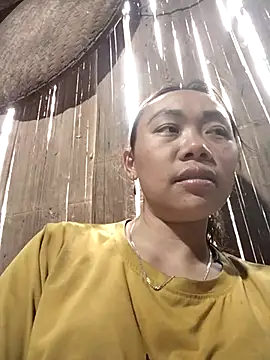 Snapshot of Bella-222 chatting on February 12, 2026, 4:40 am Bella-222 online show from February 12, 2026, 4:40 am