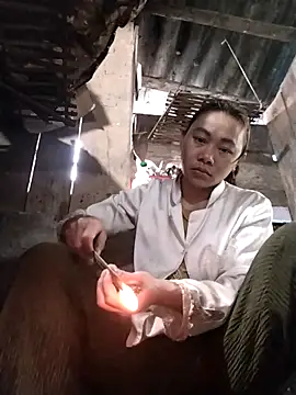 Snapshot of Bella-222 chatting on February 15, 2026, 1:02 am Bella-222 online show from February 15, 2026, 1:02 am