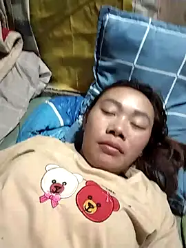 Snapshot of Bella-222 chatting on February 17, 2026, 10:45 am Bella-222 online show from February 17, 2026, 10:45 am