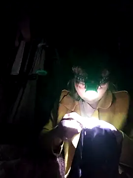 Snapshot of Bella-222 chatting on February 20, 2026, 8:49 am Bella-222 online show from February 20, 2026, 8:49 am