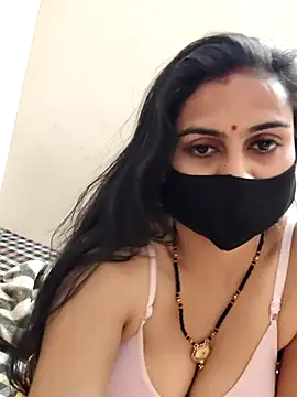 simran sharma01 online show from February 12, 2026, 1:17 pm