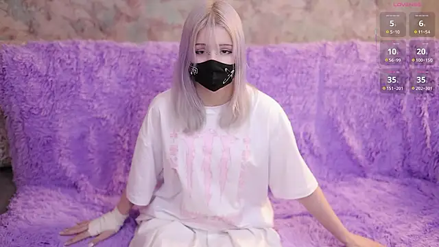 Yunakiss online show from March 5, 2026, 9:22 pm