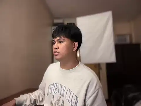 LustTitanX online show from April 21, 2026, 3:50 pm