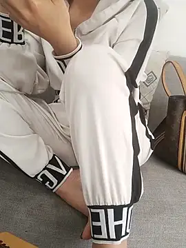 Leexus-niew online show from February 1, 2026, 6:56 am