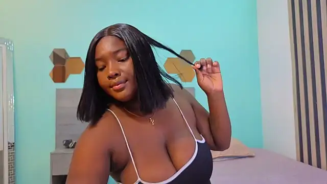 DanielaGil7 online show from April 22, 2026, 3:53 am