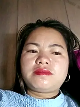 emlylyxinh online show from February 11, 2026, 6:46 pm