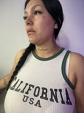 Snapshot of Miia__Taylor chatting on March 3, 2026, 4:29 am Miia Taylor online show from March 3, 2026, 4:29 am