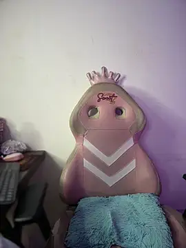 Snapshot of Miia__Taylor chatting on March 5, 2026, 2:29 am Miia Taylor online show from March 5, 2026, 2:29 am