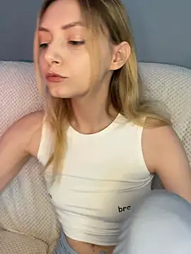 Leecey online show from February 21, 2026, 6:47 am