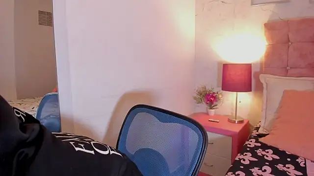 Snapshot of MiaaBlake_ chatting on March 4, 2026, 7:09 pm MiaaBlake online show from March 4, 2026, 7:09 pm