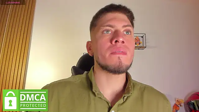 SebastianMaximoff  online show from April 18, 2026, 7:18 pm