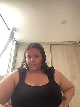 Martinna-28 online show from April 21, 2026, 5:17 pm