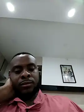 Tuverdugo12 online show from April 19, 2026, 11:29 pm