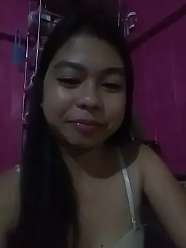 Snapshot of Heavens_night04 chatting on February 2, 2026, 10:41 pm Heavens night04 online show from February 2, 2026, 10:41 pm