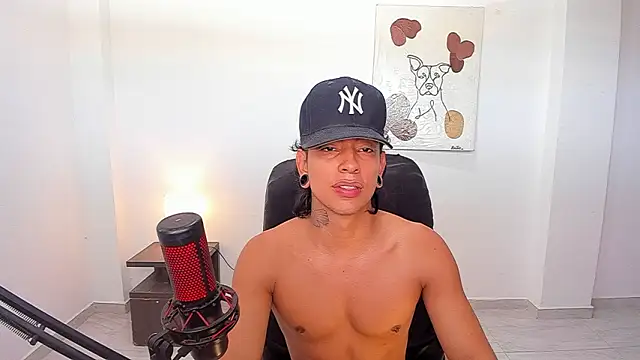 paisa hotx online show from February 26, 2026, 3:55 pm