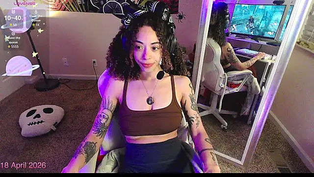 gunzinrose online show from April 19, 2026, 3:06 am